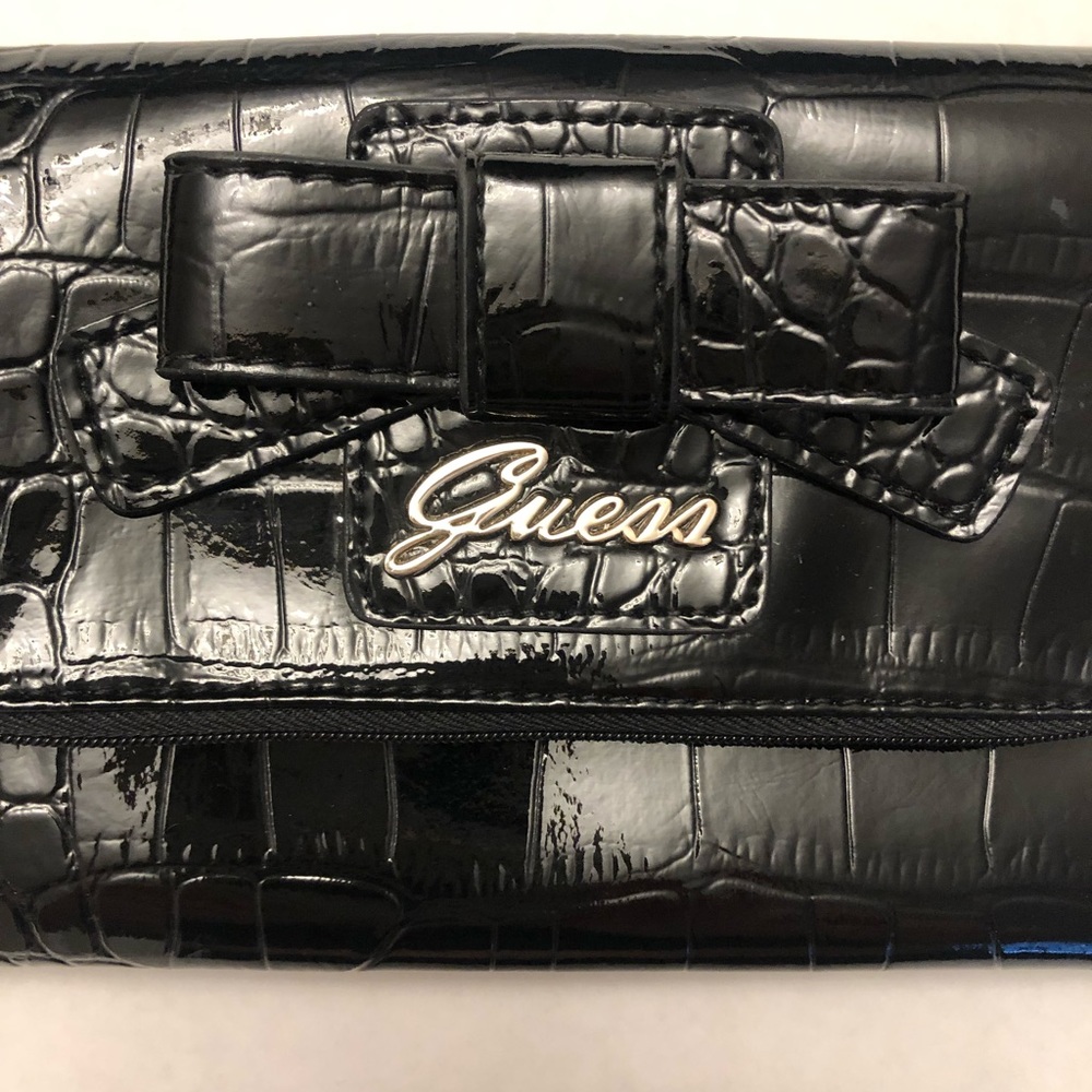 Guess Black Crocodile (faux) Wristlet - Picture 2 of 6